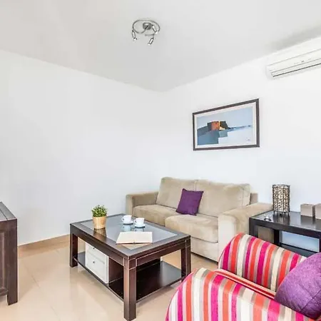 Sleeps 8 Pool Air Con Wifi Cala en Bosc
